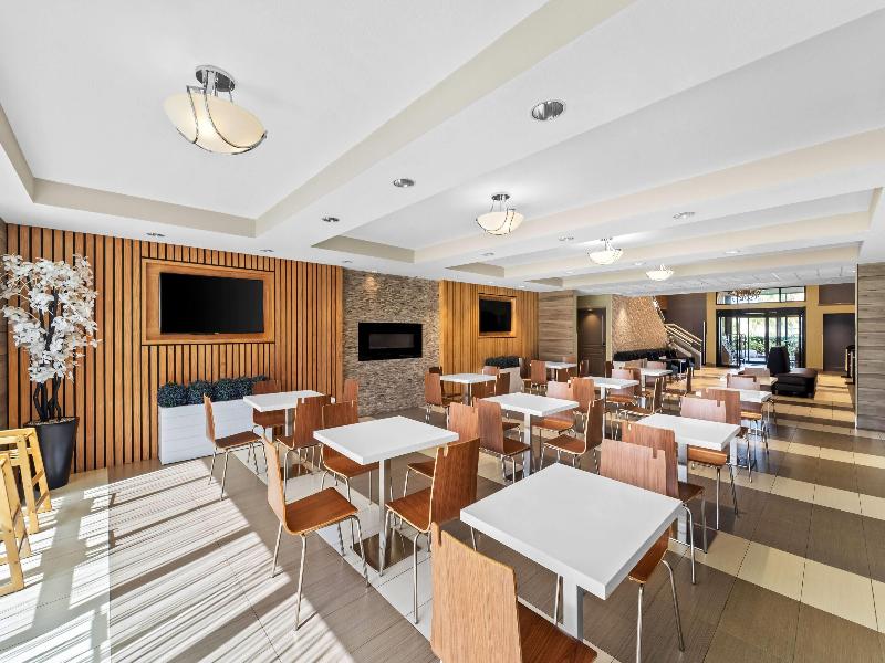 Days Inn by Wyndham Fort Myers Nr JetBlue image