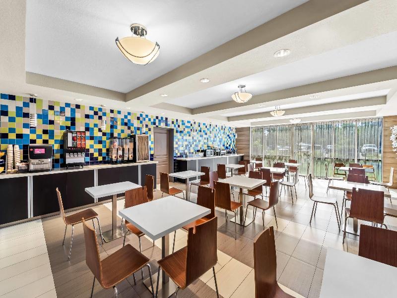 Days Inn by Wyndham Fort Myers Nr JetBlue image