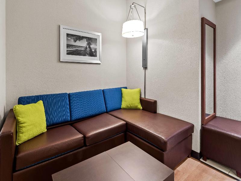 Days Inn by Wyndham Fort Myers Nr JetBlue image