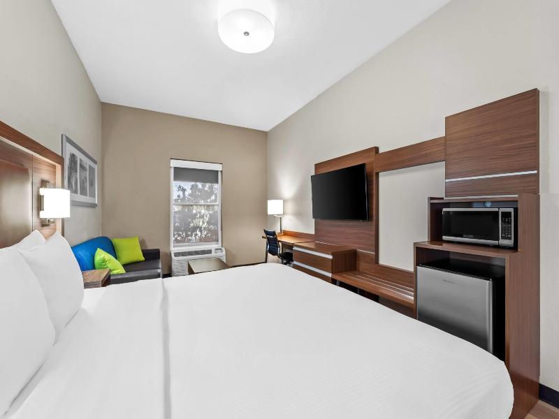 Days Inn by Wyndham Fort Myers Nr JetBlue image