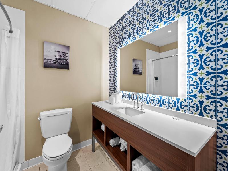 Days Inn by Wyndham Fort Myers Nr JetBlue image