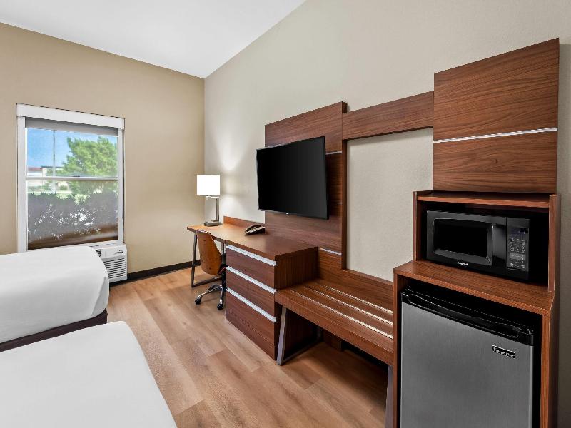 Days Inn by Wyndham Fort Myers Nr JetBlue image