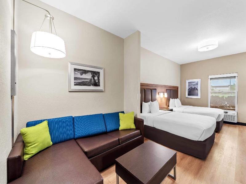 Days Inn by Wyndham Fort Myers Nr JetBlue image
