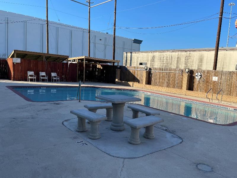 Days Inn &Suites by Wyndham Corpus Christi Central