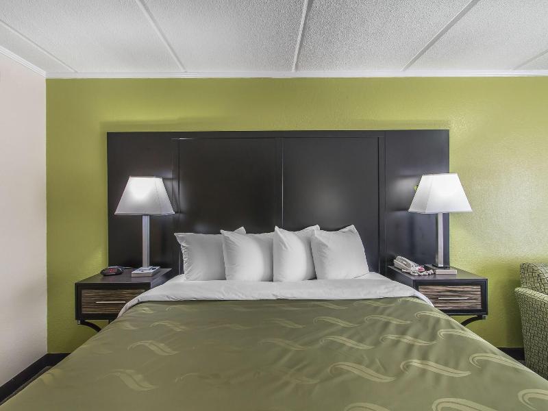 Quality Inn Hinesville - Fort Stewart Area image