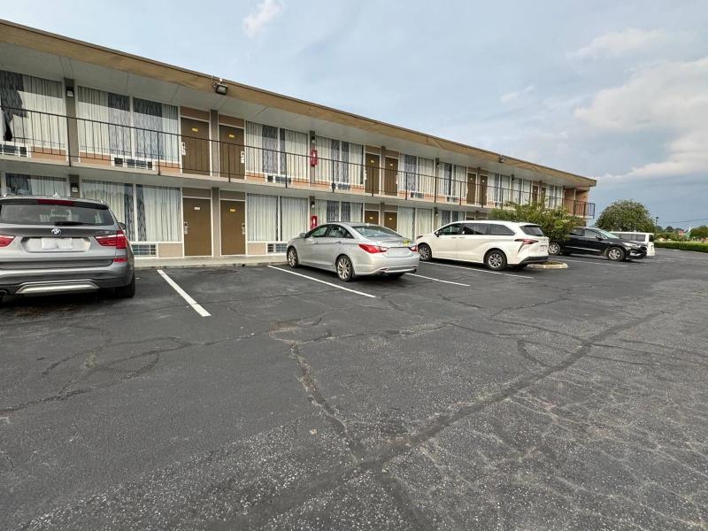 Days Inn By Wyndham Goldsboro — general view