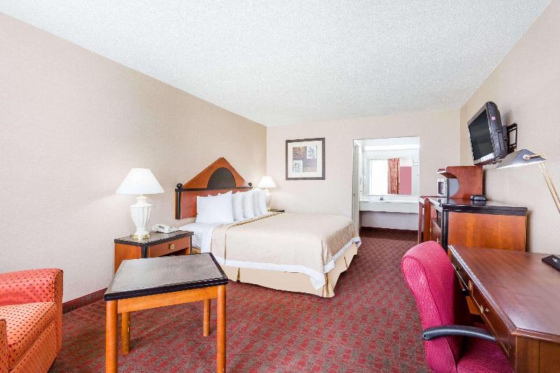 Bed room