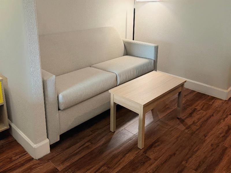 Days Inn &Suites by Wyndham Galveston West/Seawall image