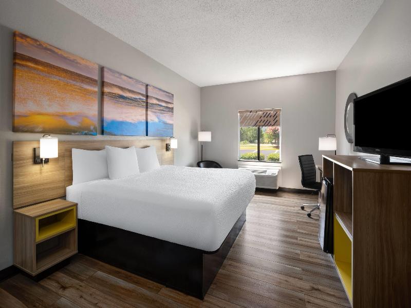 Days Inn By Wyndham Mauldin/Greenville image
