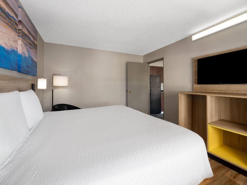 Days Inn By Wyndham Mauldin/Greenville image