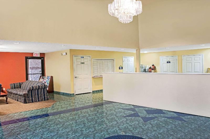 Days Inn by Wyndham El Campo TX