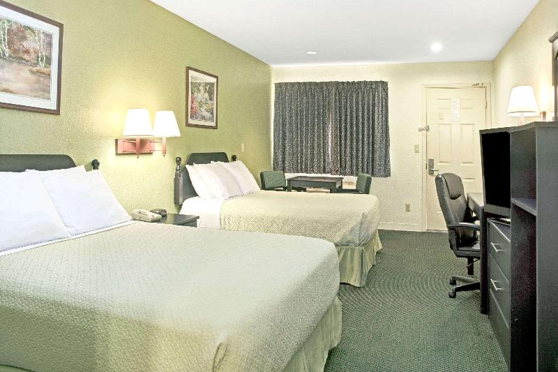 Bed room
