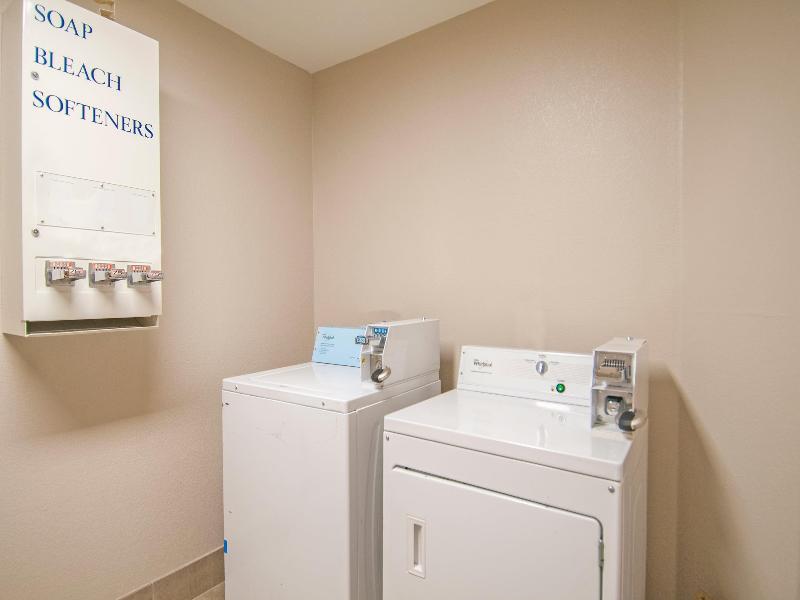 Days Inn Suites by Wyndham San Antonio N/Stone Oak image