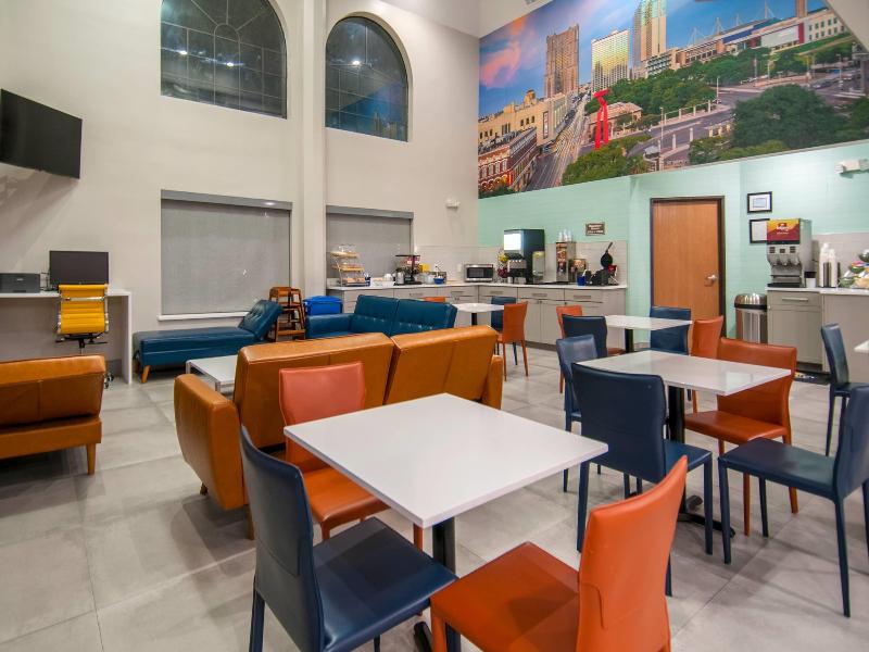 Days Inn Suites by Wyndham San Antonio N/Stone Oak image
