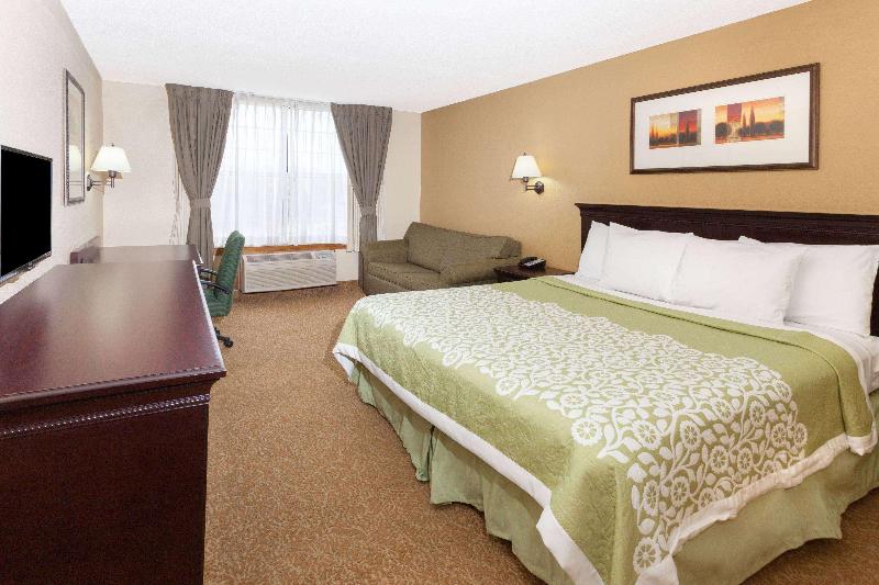 Days Inn & Suites By Wyndham Tucker/Northlake image