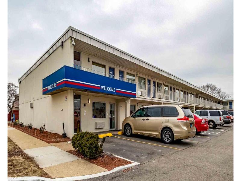 Motel 6 Joliet I-80 image