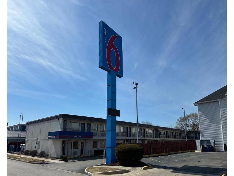 Motel 6 Joliet I-80 image