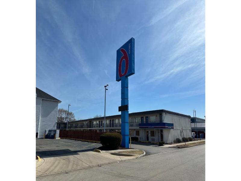 Motel 6 Joliet I-80 image