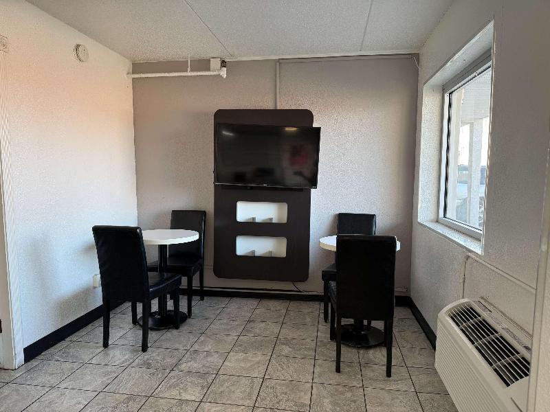 Motel 6 Joliet I-80 image