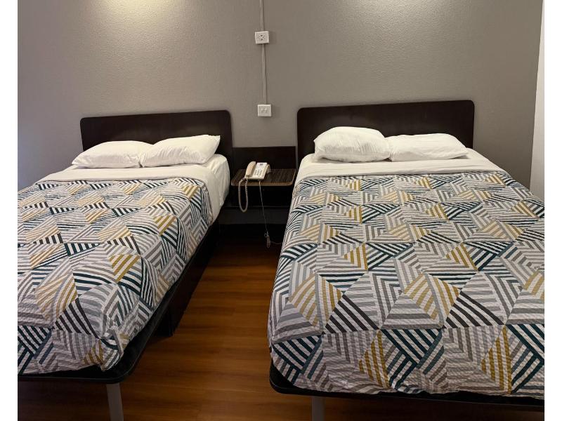 Motel 6 Joliet I-80 image