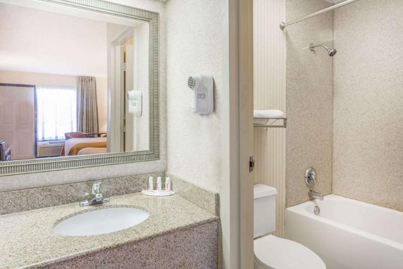 Rodeway Inn Onley, VA