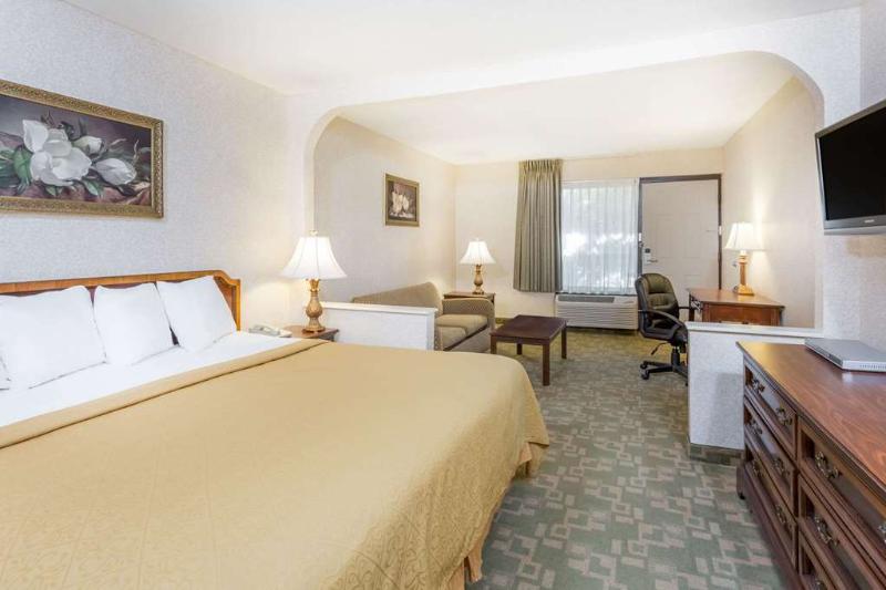 Rodeway Inn Onley, VA