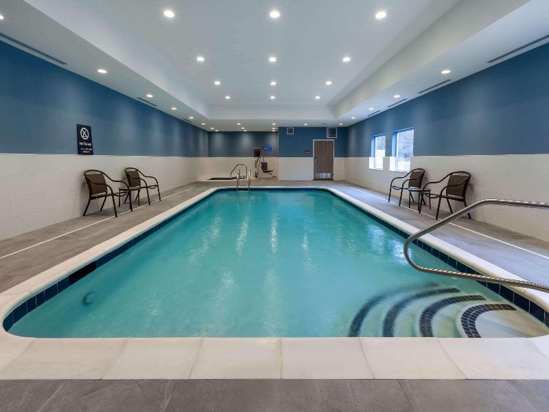 Howard Johnson Hotel - Middletown image