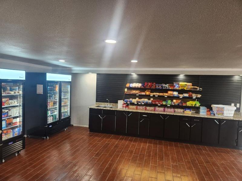 Travelodge by Wyndham Tulsa