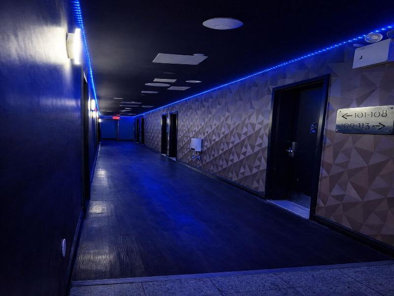 Cabana Hotel Bronx Yankee Stadium NYC image