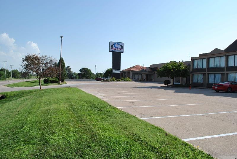 Howard Johnson Hastings image