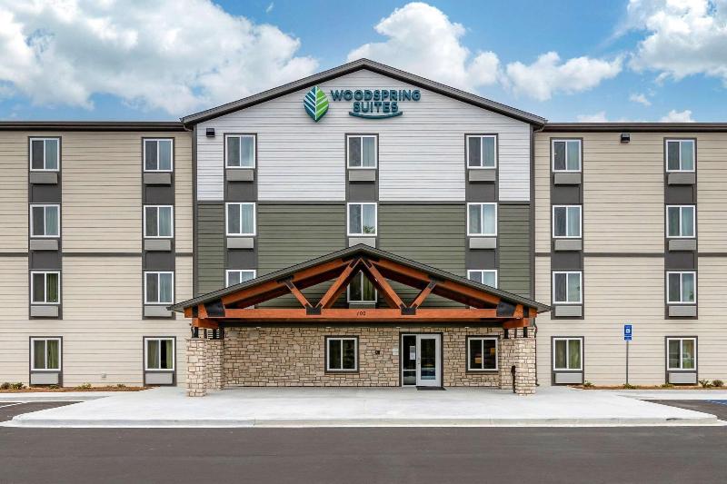 WOODSPRING SUITES BRUNSWICK