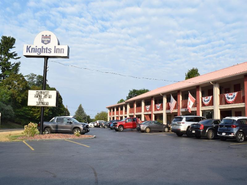 Knights Inn Oswego image