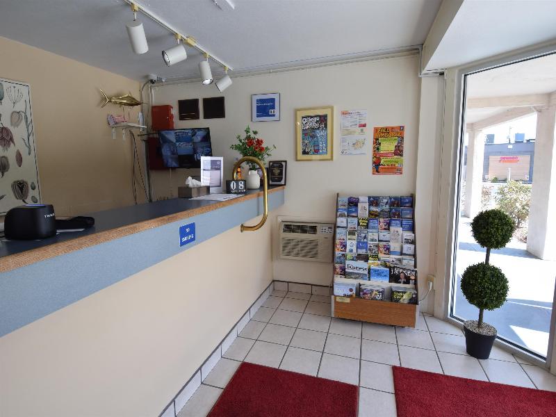 Knights Inn Oswego image