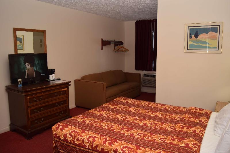 Knights Inn Oswego image