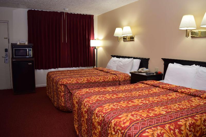 Knights Inn Oswego image