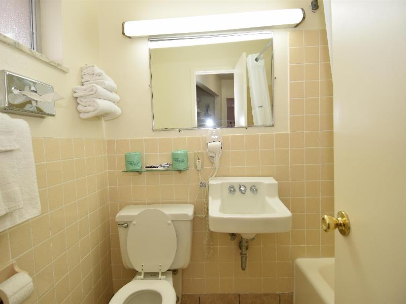 Knights Inn Oswego image
