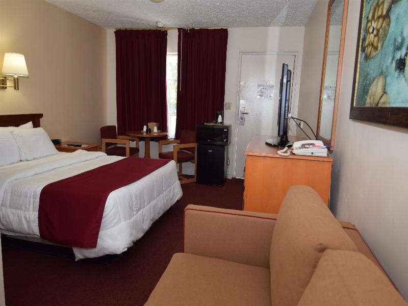 Knights Inn Oswego image