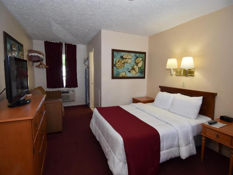 Knights Inn Oswego image