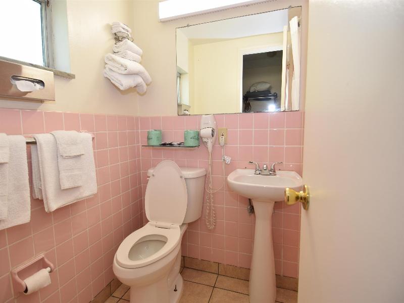 Knights Inn Oswego image