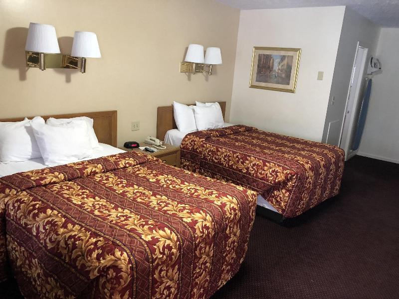 Knights Inn Oswego image