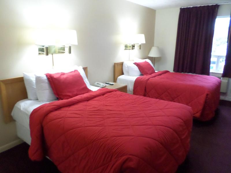 Knights Inn Oswego image