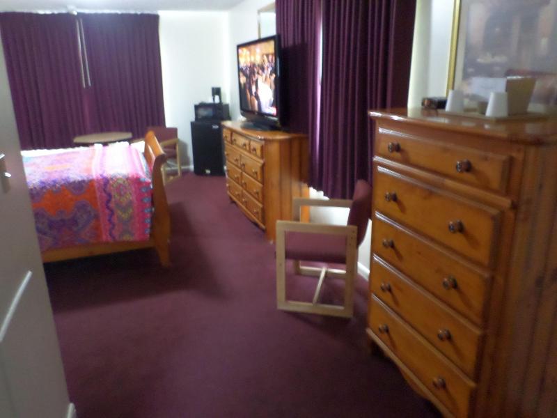 Knights Inn Oswego image