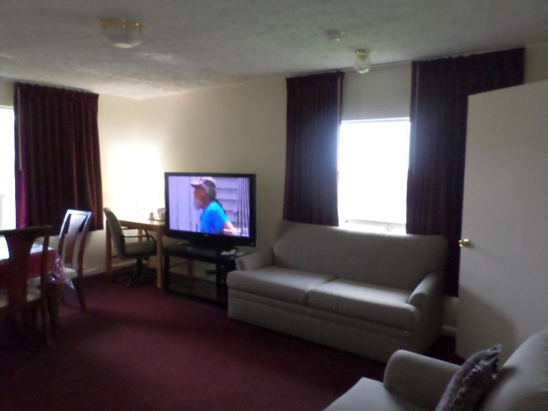 Knights Inn Oswego image