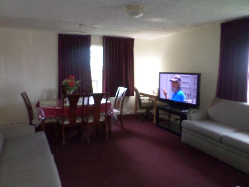 Knights Inn Oswego image