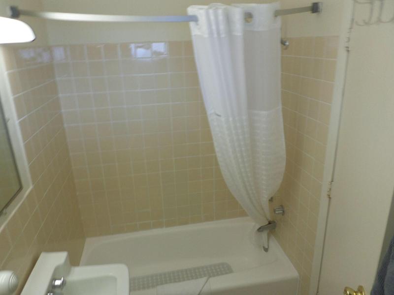 Knights Inn Oswego image