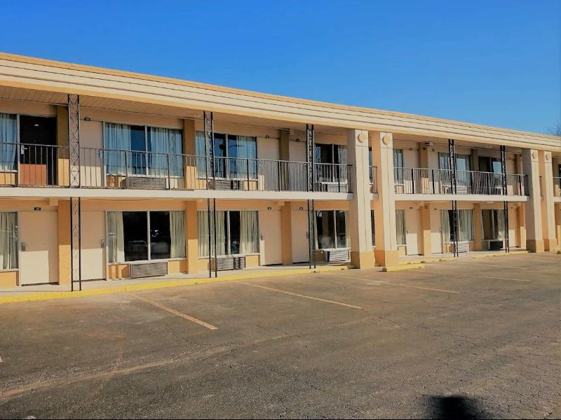 Asheville Airport Inn image