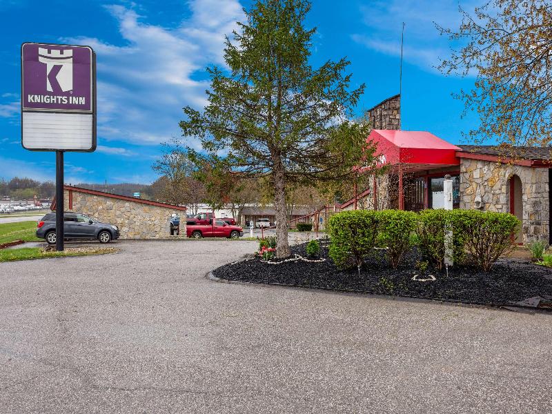 Knights Inn Ashland image