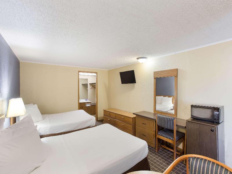 Knights Inn Ashland image