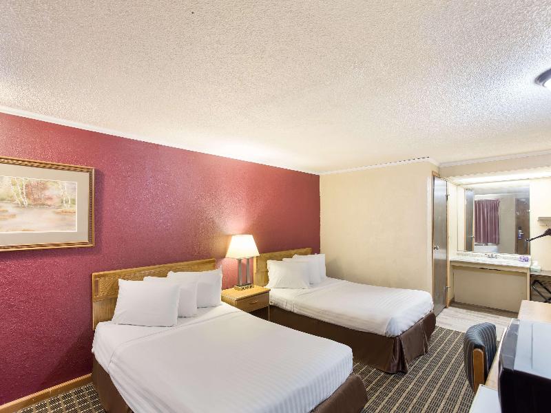 Knights Inn Ashland image