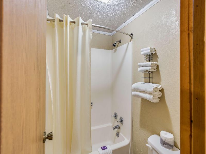 Knights Inn Ashland image
